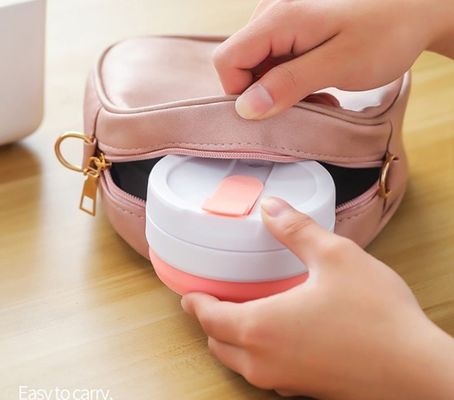 Botella de agua plegable portátil para eventos y taza de café de bolsillo