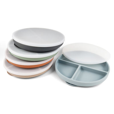 Plato de silicona para bebés con tapa y succión Color personalizado Conjunto de alimentación de grado alimenticio