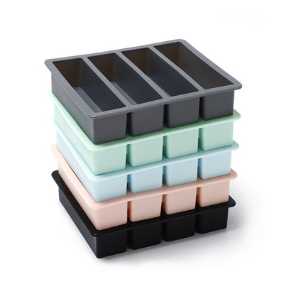 Multicolor 4 cuadrículas bandejas de cubo de hielo moldes con material de silicona de grado alimenticio 17 * 14,3 * 3,6cm