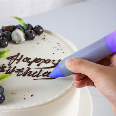 Decora pasteles y pasteles sin esfuerzo con este bolígrafo de silicona de 14,5 * 2,3 cm