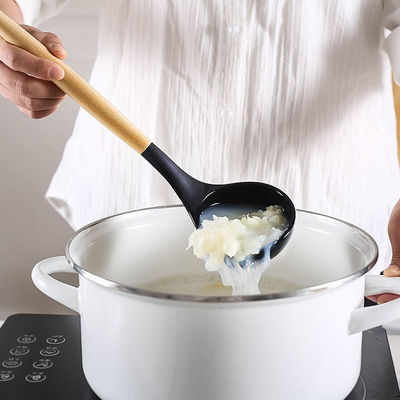 24 piezas de mango de madera no adhesivo de silicona Kitchen Gadget Set con opciones personalizadas