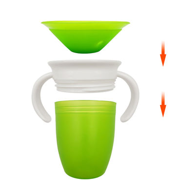 Bebida de silicona rosa de doble mango girada a 360 grados para bebés pequeños