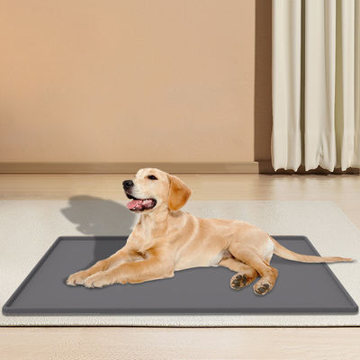 Color personalizado de silicona de comida para perros bandeja de alfombra antideslizante resistente al agua alfombra de alimentación para mascotas libre de BPA
